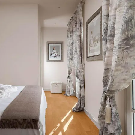 Villa Vabriga Sleeps 10 With Pool Air Con And Wifi *